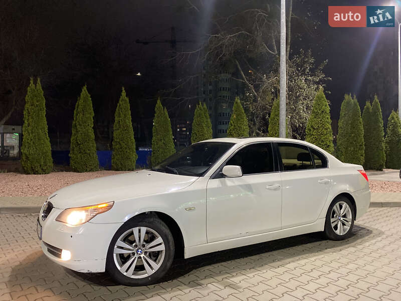 Седан BMW 5 Series 2009 в Житомире
