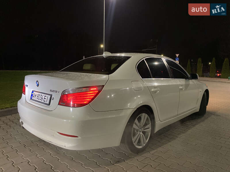 Седан BMW 5 Series 2009 в Житомире