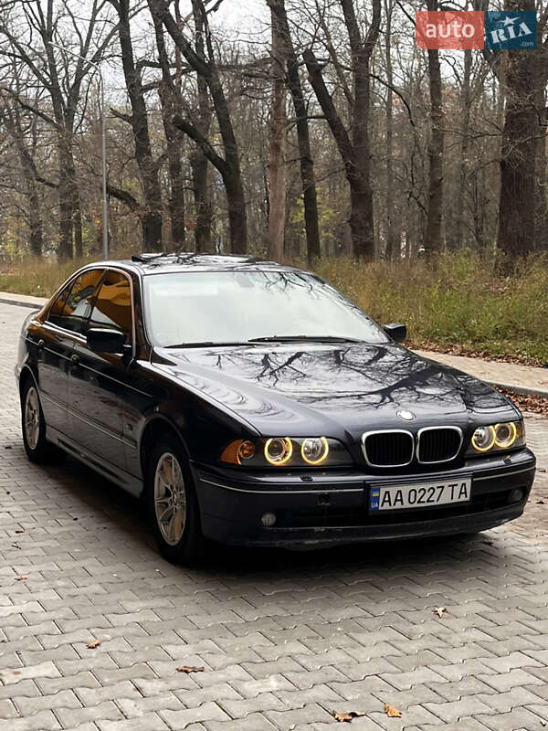 Седан BMW 5 Series 2001 в Виннице