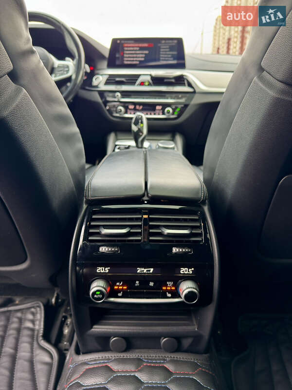 Седан BMW 5 Series 2018 в Киеве