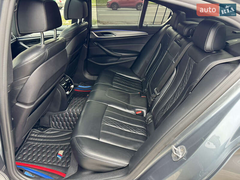 Седан BMW 5 Series 2018 в Киеве