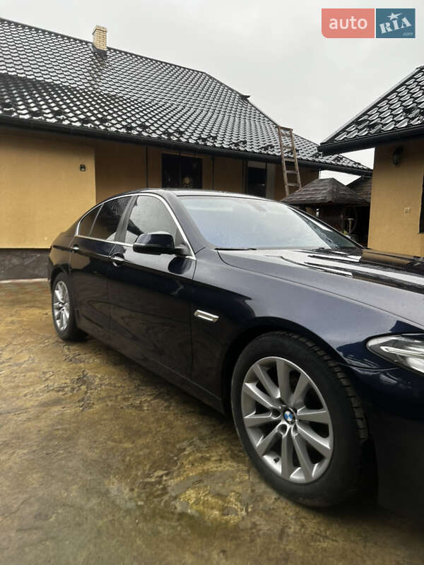 Седан BMW 5 Series 2014 в Жидачове