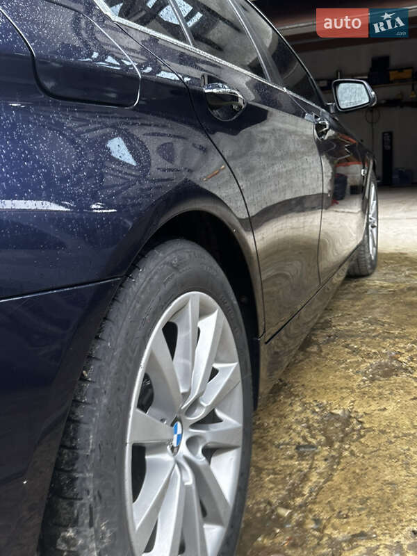 Седан BMW 5 Series 2014 в Жидачове