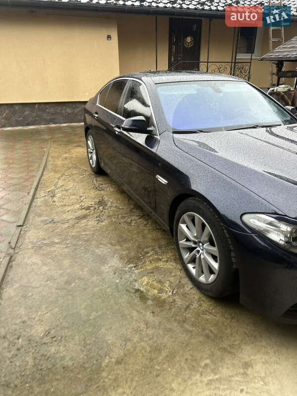 Седан BMW 5 Series 2014 в Жидачове