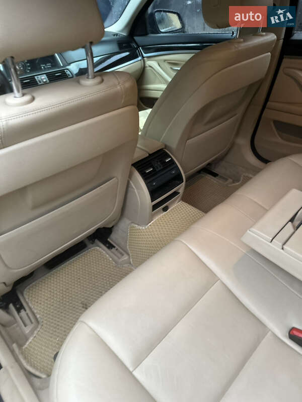 Седан BMW 5 Series 2014 в Жидачове