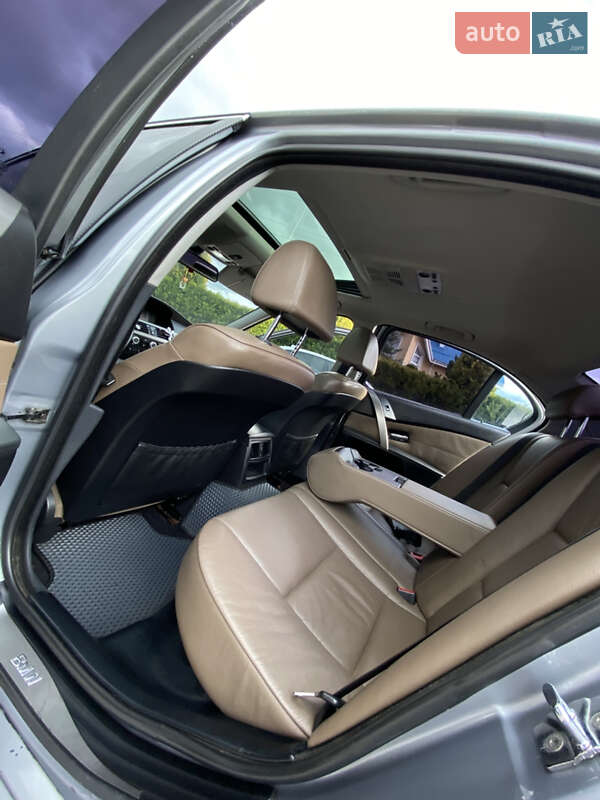 Седан BMW 5 Series 2004 в Долине фото 19 Седан BMW 5 Series 2004 в Долине