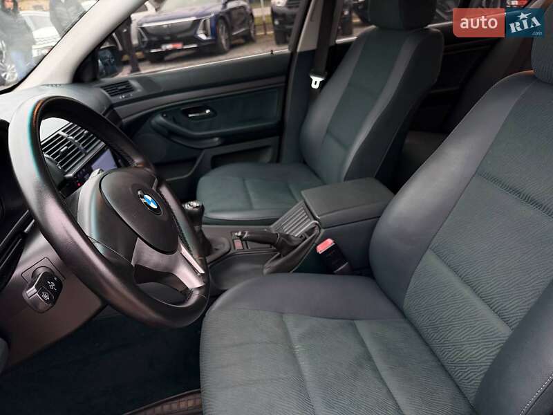 Седан BMW 5 Series 2001 в Харькове