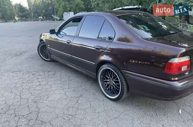 Седан BMW 5 Series 1997 в Синельниковому