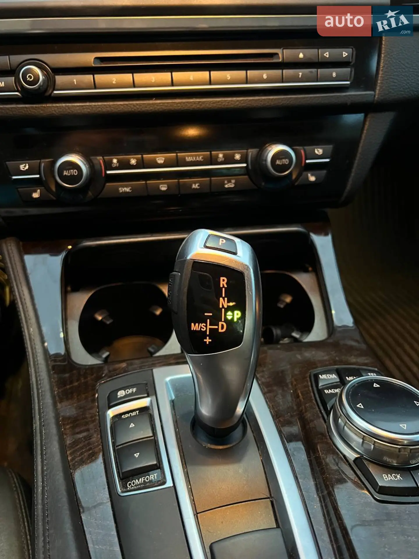 2013 BMW 5er - мініатюра 11