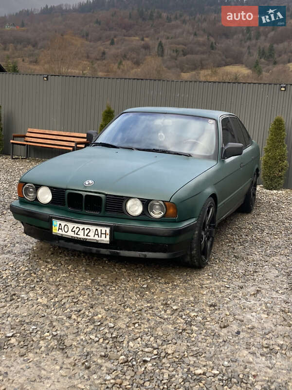 Седан BMW 5 Series 1990 в Рахове фото 3 Седан BMW 5 Series 1990 в Рахове