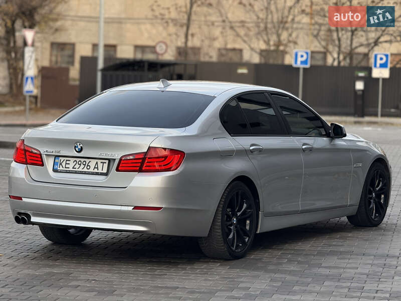 Седан BMW 5 Series 2012 в Днепре