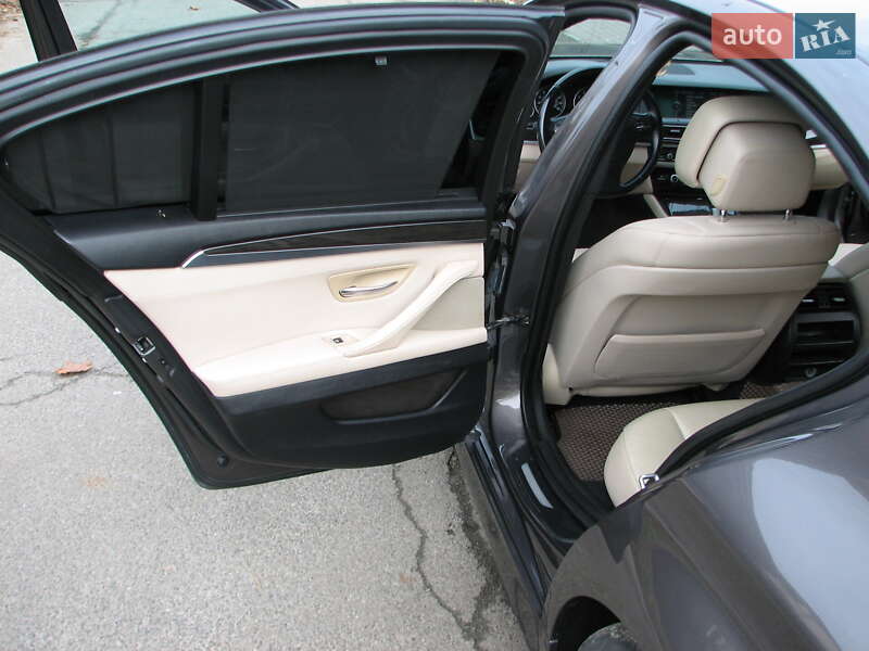 Седан BMW 5 Series 2010 в Києві фото 14 Седан BMW 5 Series 2010 в Києві