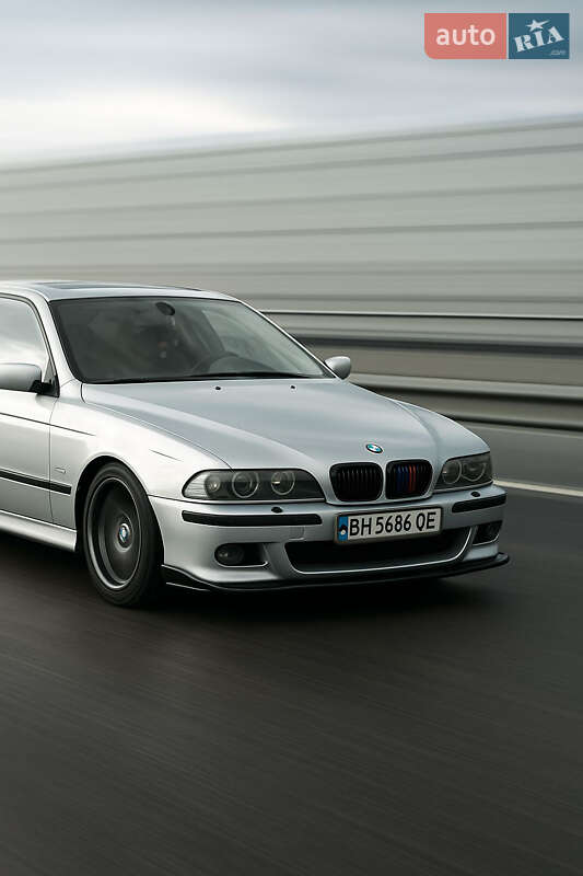 Седан BMW 5 Series 2003 в Авангарде фото 6 Седан BMW 5 Series 2003 в Авангарде