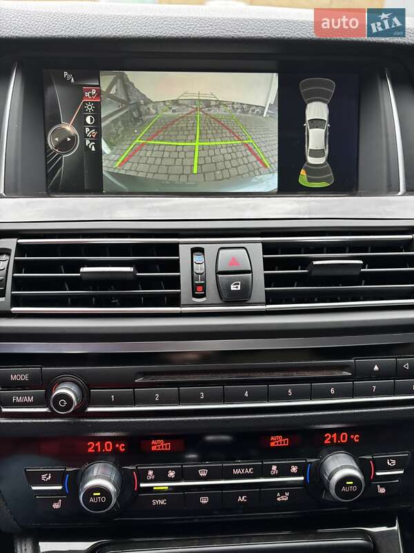 Седан BMW 5 Series 2013 в Львові