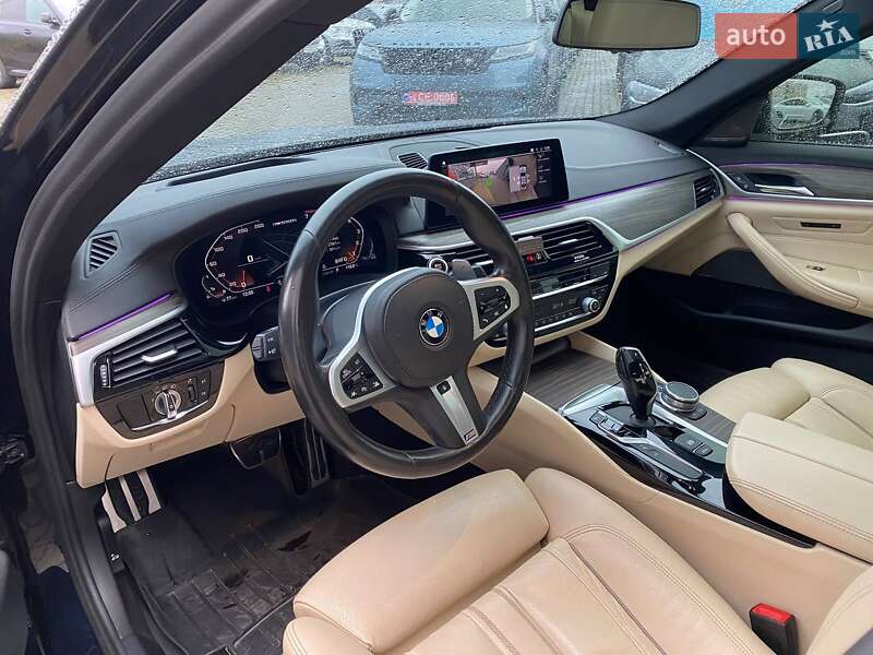 Седан BMW 5 Series 2019 в Львові