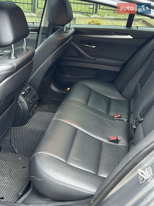 Седан BMW 5 Series 2015 в Прилуках