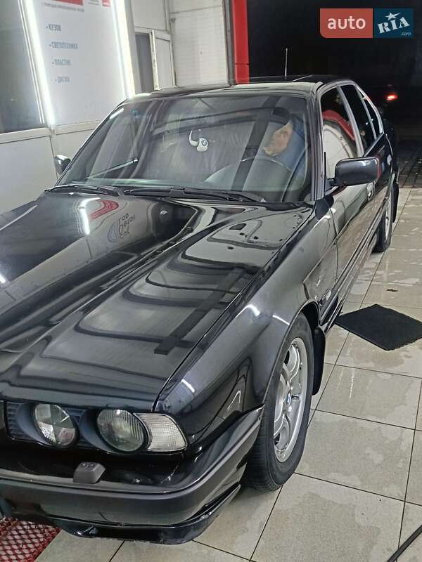 Седан BMW 5 Series 1995 в Одессе фото 3 Седан BMW 5 Series 1995 в Одессе