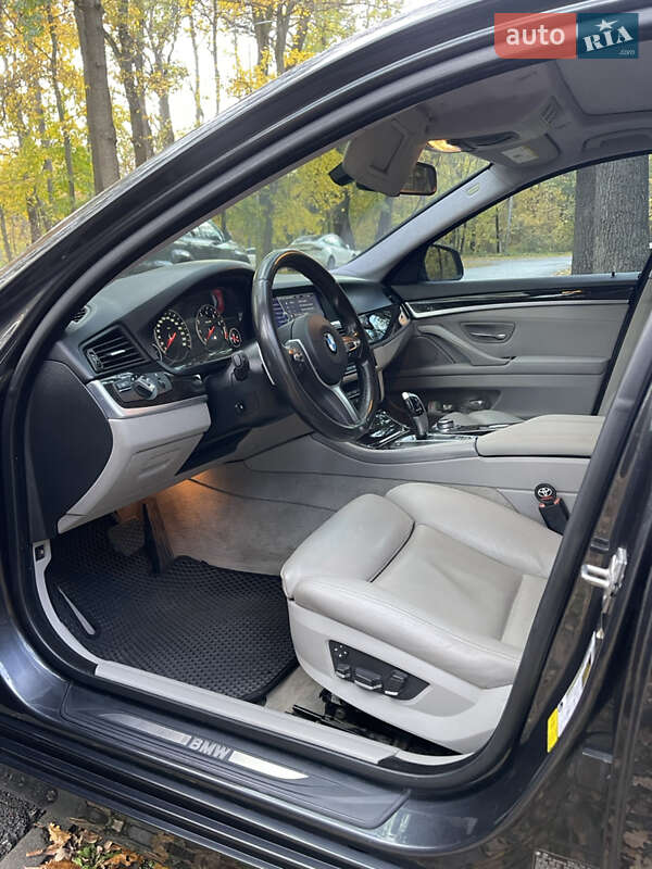 Седан BMW 5 Series 2011 в Харькове