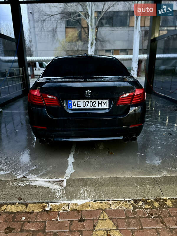 Седан BMW 5 Series 2011 в Днепре