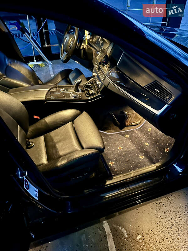 Седан BMW 5 Series 2011 в Днепре