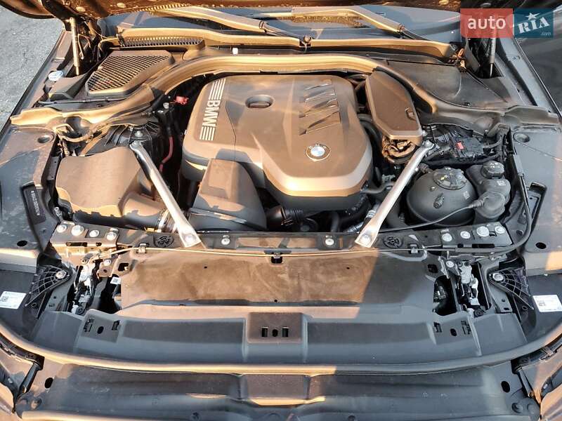 Седан BMW 5 Series 2024 в Львове