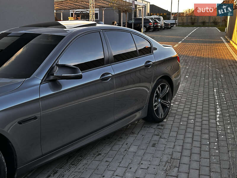 Седан BMW 5 Series 2015 в Луцке