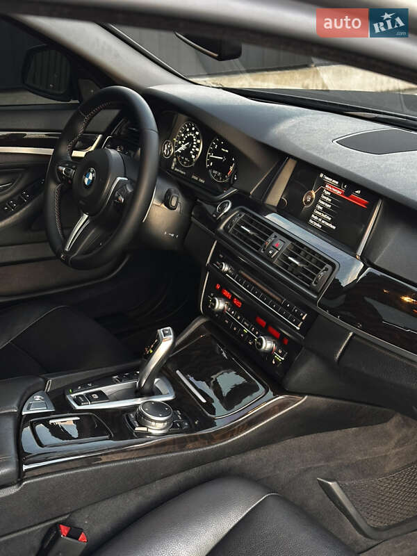 Седан BMW 5 Series 2015 в Луцке