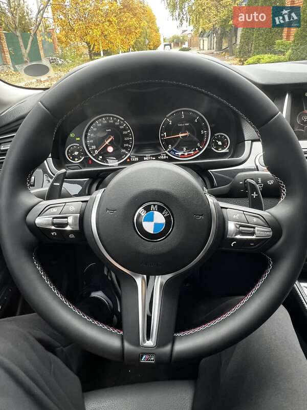 Седан BMW 5 Series 2016 в Кропивницком