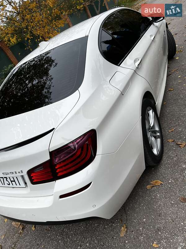 Седан BMW 5 Series 2016 в Кропивницком