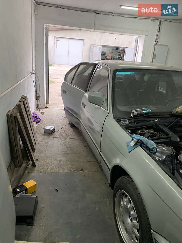Седан BMW 5 Series 1990 в Днепре фото 3 Седан BMW 5 Series 1990 в Днепре