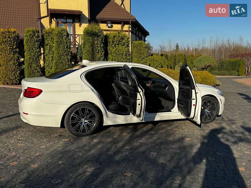 Седан BMW 5 Series 2011 в Житомире