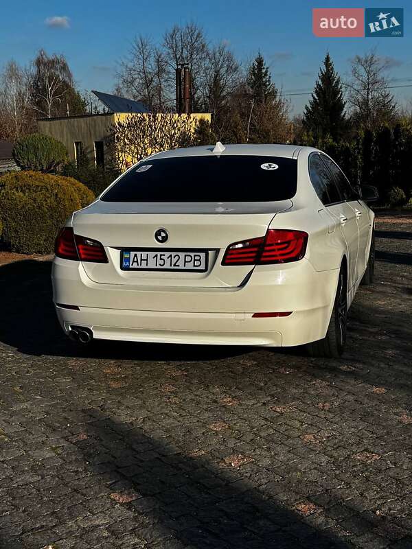 Седан BMW 5 Series 2011 в Житомире