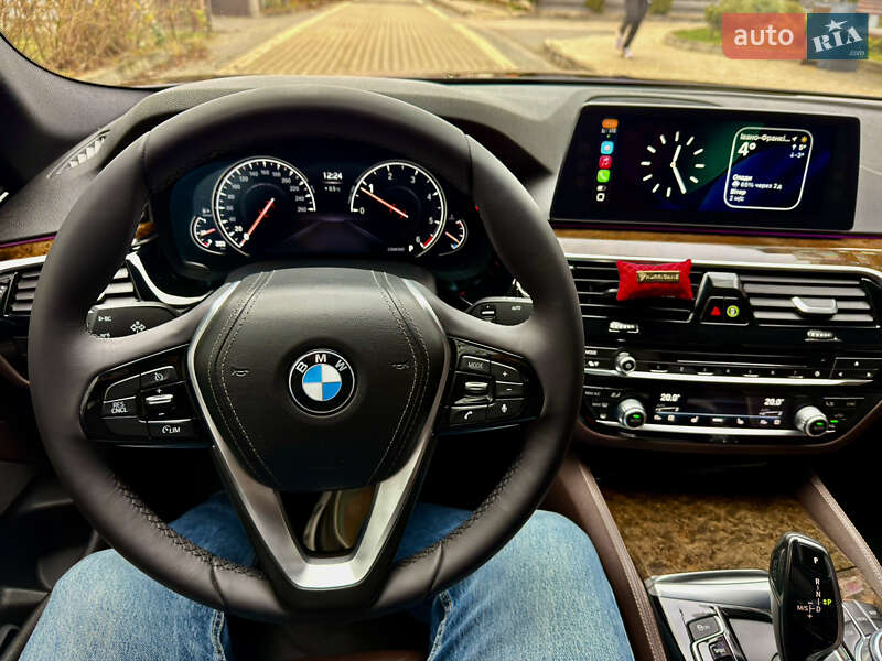 Седан BMW 5 Series 2018 в Ивано-Франковске