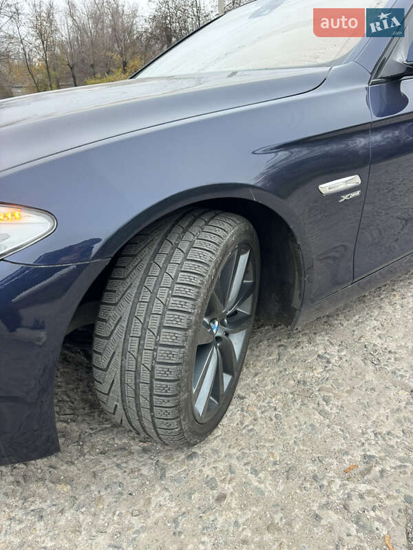 Седан BMW 5 Series 2012 в Кривом Роге
