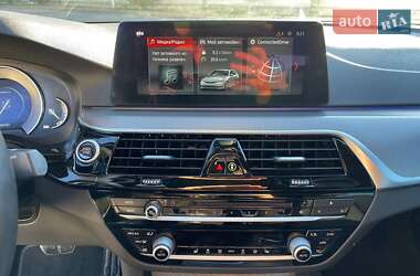 Седан BMW 5 Series 2018 в Ужгороді