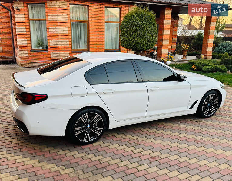 Седан BMW 5 Series 2018 в Киеве