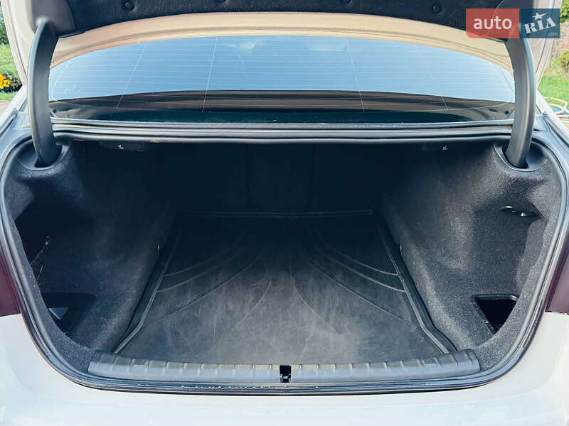 Седан BMW 5 Series 2018 в Киеве