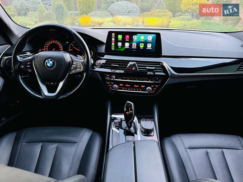 Седан BMW 5 Series 2018 в Киеве