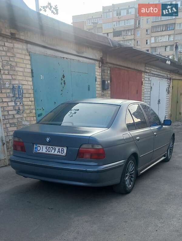Седан BMW 5 Series 1996 в Киеве