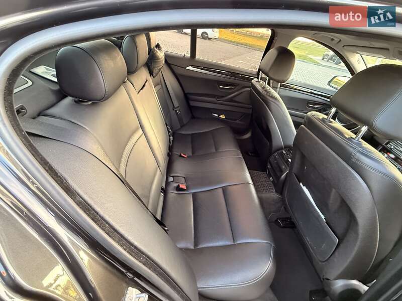 Седан BMW 5 Series 2014 в Львове