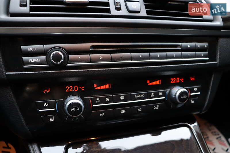 Седан BMW 5 Series 2013 в Львове