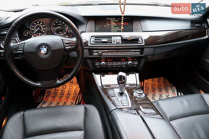 Седан BMW 5 Series 2013 в Львове