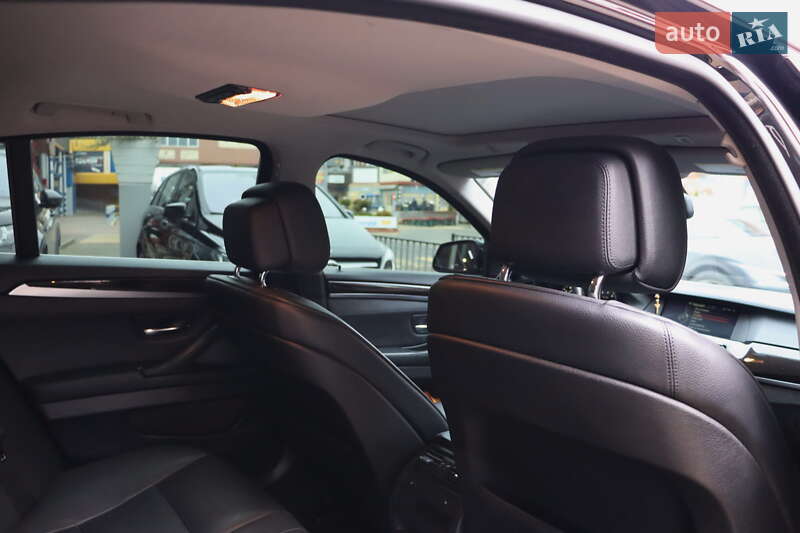 Седан BMW 5 Series 2013 в Львове
