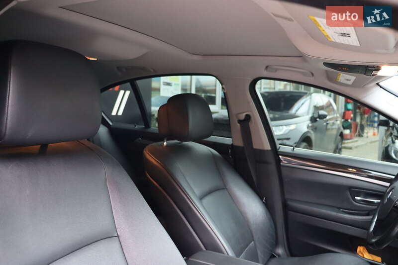 Седан BMW 5 Series 2013 в Львове
