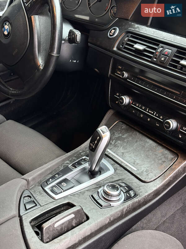 Седан BMW 5 Series 2010 в Первомайске