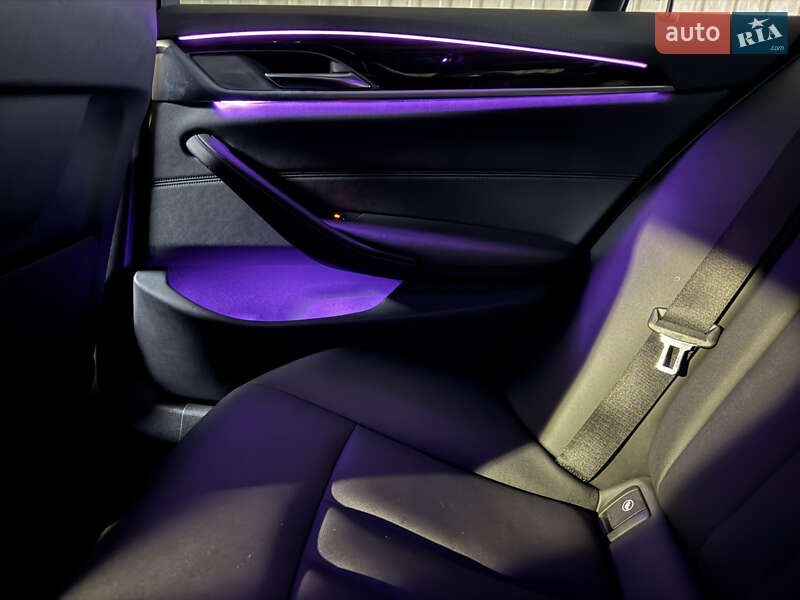 Седан BMW 5 Series 2017 в Виннице фото 23 Седан BMW 5 Series 2017 в Виннице