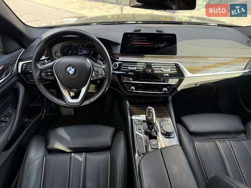 Седан BMW 5 Series 2018 в Львове фото 57 Седан BMW 5 Series 2018 в Львове