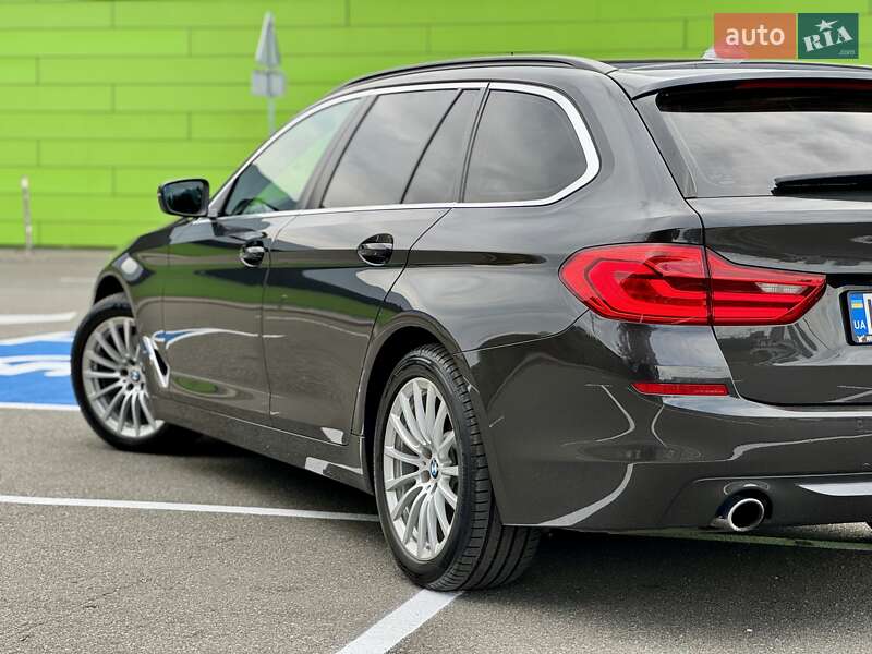 Универсал BMW 5 Series 2017 в Киеве фото 28 Универсал BMW 5 Series 2017 в Киеве