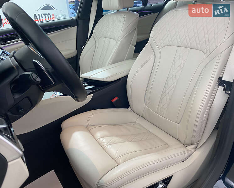 Седан BMW 5 Series 2017 в Львове