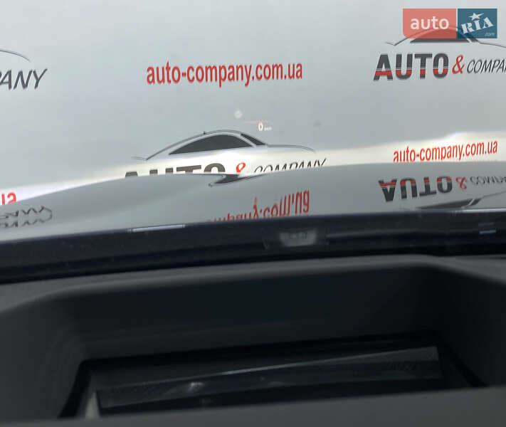 Седан BMW 5 Series 2017 в Львове